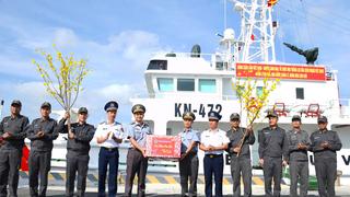 Bộ tư lệnh Vùng Cảnh sát biển 3 thăm, chúc Tết đặc khu Trường Sa