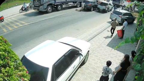 Lái xe đánh chết người bị khởi tố thêm tội giết người