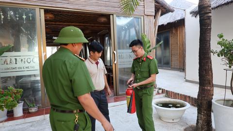 Đắk Lắk: Công an xã Xuân Cảnh chủ động quản lý lưu trú cao điểm mùa du lịch