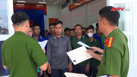 Trại giam Cao Lãnh trao quyết định cho 563 phạm nhân được giảm án dịp Tết Nguyên đán 2026