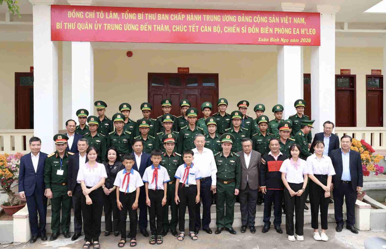 Tổng Bí thư Tô Lâm thăm, chúc Tết cán bộ chiến sĩ Đồn Biên phòng Ea H’Leo
