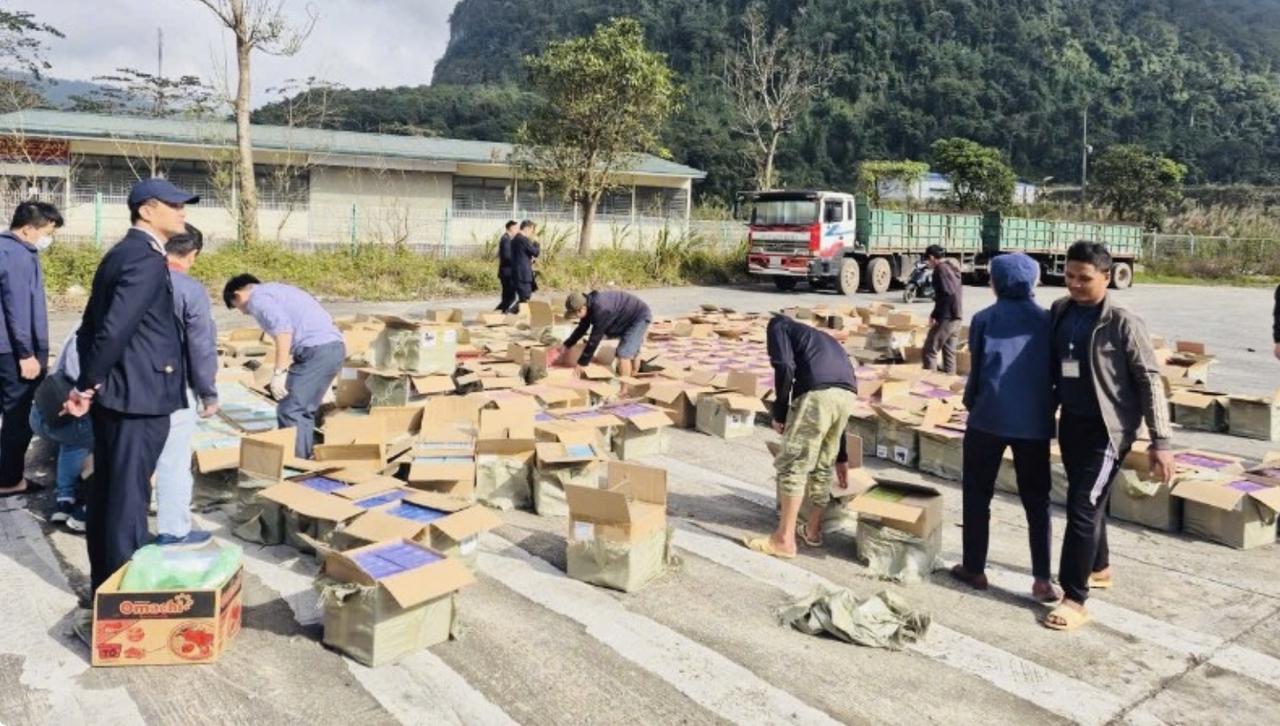 Khởi tố vụ buôn lậu qua cửa khẩu Cha Lo