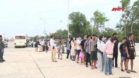 Bộ đội Biên phòng Tây Ninh tiếp nhận 53 công dân do Campuchia bàn giao