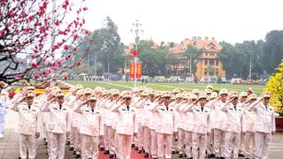 Đoàn đại biểu Đảng ủy Công an Trung ương, Bộ Công an vào Lăng viếng Chủ tịch Hồ Chí Minh