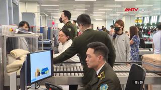 Những chiến sĩ đón Tết trên đường băng