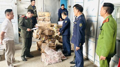 Chủ động phòng ngừa, đấu tranh với buôn lậu, hàng giả 