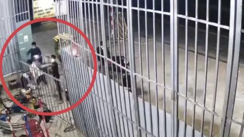 Trên đường về quê ăn Tết, nam thanh niên bị nhóm người chém, cướp tài sản