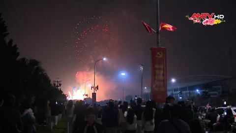 Không khí đón giao thừa an vui của người dân Thủ đô