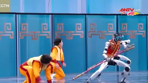 Gala mừng xuân của Trung Quốc đưa robot hình người lên sân khấu