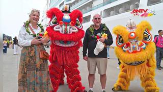 Những đoàn du khách xông đất Việt Nam ngày mùng 1 Tết