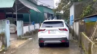 Xử lý vụ tài xế đỗ xe “khóa đuôi” trong ngõ ở Hà Tĩnh