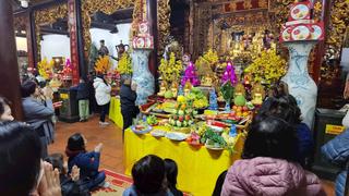 Nét đẹp văn hóa lễ chùa đầu năm