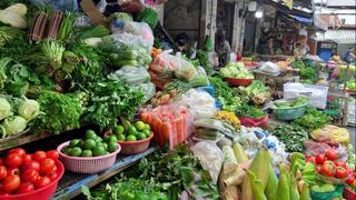 Giá cả thực phẩm, rau xanh bình ổn sau Tết