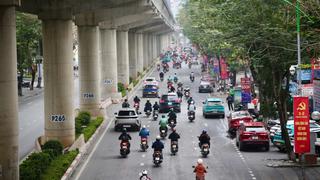 Đường phố Hà Nội thông thoáng ngày đầu đi làm sau kỳ nghỉ Tết