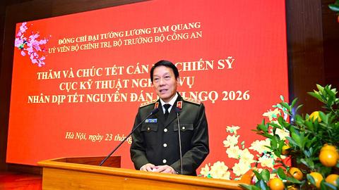 Bộ trưởng Lương Tam Quang thăm, chúc Tết cán bộ chiến sĩ Cục Kỹ thuật nghiệp vụ