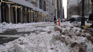 New York đóng cửa toàn bộ mạng lưới giao thông trước bão tuyết lớn