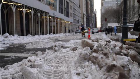 New York đóng cửa toàn bộ mạng lưới giao thông trước bão tuyết lớn
