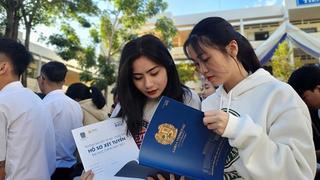 Bỏ xét tuyển riêng bằng học bạ: Bước tiến của giáo dục đại học