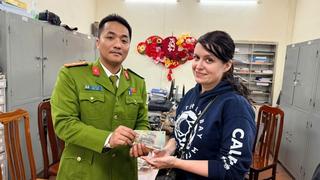 Công an triệu tập người lái xe ôm bị tố 'chặt chém' 1 triệu đồng nữ du khách