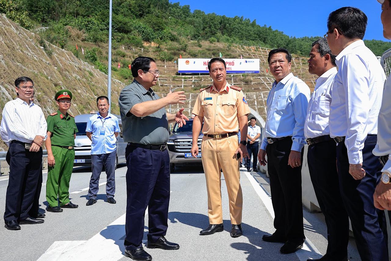 Thủ tướng Phạm Minh Chính làm việc tại tỉnh Đắk Lắk