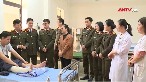 Thăm hỏi, động viên cán bộ bị thương trong khi thực hiện nhiệm vụ