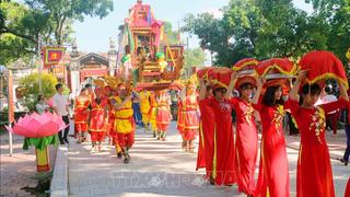 Lễ hội phát lương Đức Thánh Trần tại đền Trần Thương 