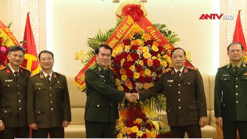 Lãnh đạo Bộ Công an thăm, chúc mừng Bộ Tư lệnh Bộ đội Biên phòng