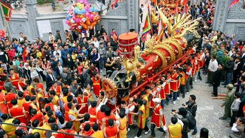 Lễ hội truyền thống: Gìn giữ bản sắc, ngăn ngừa mê tín dị đoán 