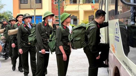 Hăng hái lên đường thực hiện nghĩa vụ Công an nhân dân