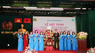 Không ngừng khẳng định và phát huy vai trò, vị thế phụ nữ CAND