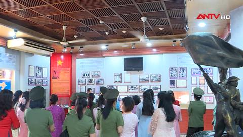 Bệnh viện 30-4 sinh hoạt chính trị tại bảo tàng Hồ Chí Minh