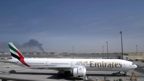 Các sân bay ở UAE nối lại hoạt động một phần