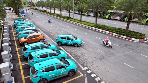 Giải pháp hiện thực hóa mục tiêu chuyển đổi taxi điện của Hà Nội