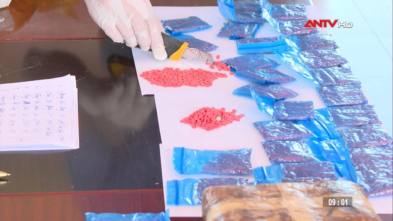 Phát hiện vụ vận chuyển 18.000 viên ma túy tổng hợp