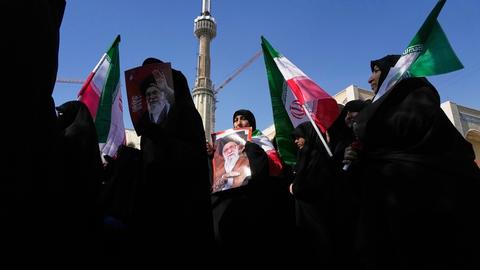 Tuần hành vì quyền phụ nữ và phản đối xung đột tại Trung Đông