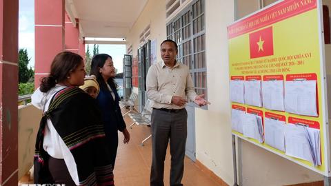 Buôn làng Tây Nguyên náo nức hướng tới ngày hội lớn