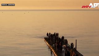 Ukraine: Đón bình minh với tiếng nhạc piano