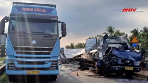 Xe tải tông container dừng trên cao tốc Trung Lương – Mỹ Thuận