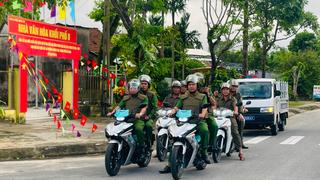 Công an Đà Nẵng tăng cường tuần tra vũ trang bảo vệ bầu cử