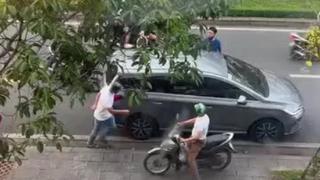 Điều tra vụ đuổi đánh hội đồng tài xế ô tô ở TPHCM 