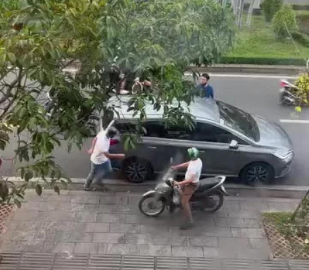 Điều tra vụ đuổi đánh hội đồng tài xế ô tô ở TPHCM 