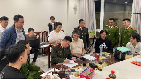 Thủ đoạn của ổ nhóm lừa đảo giả danh cảnh sát Nhật Bản