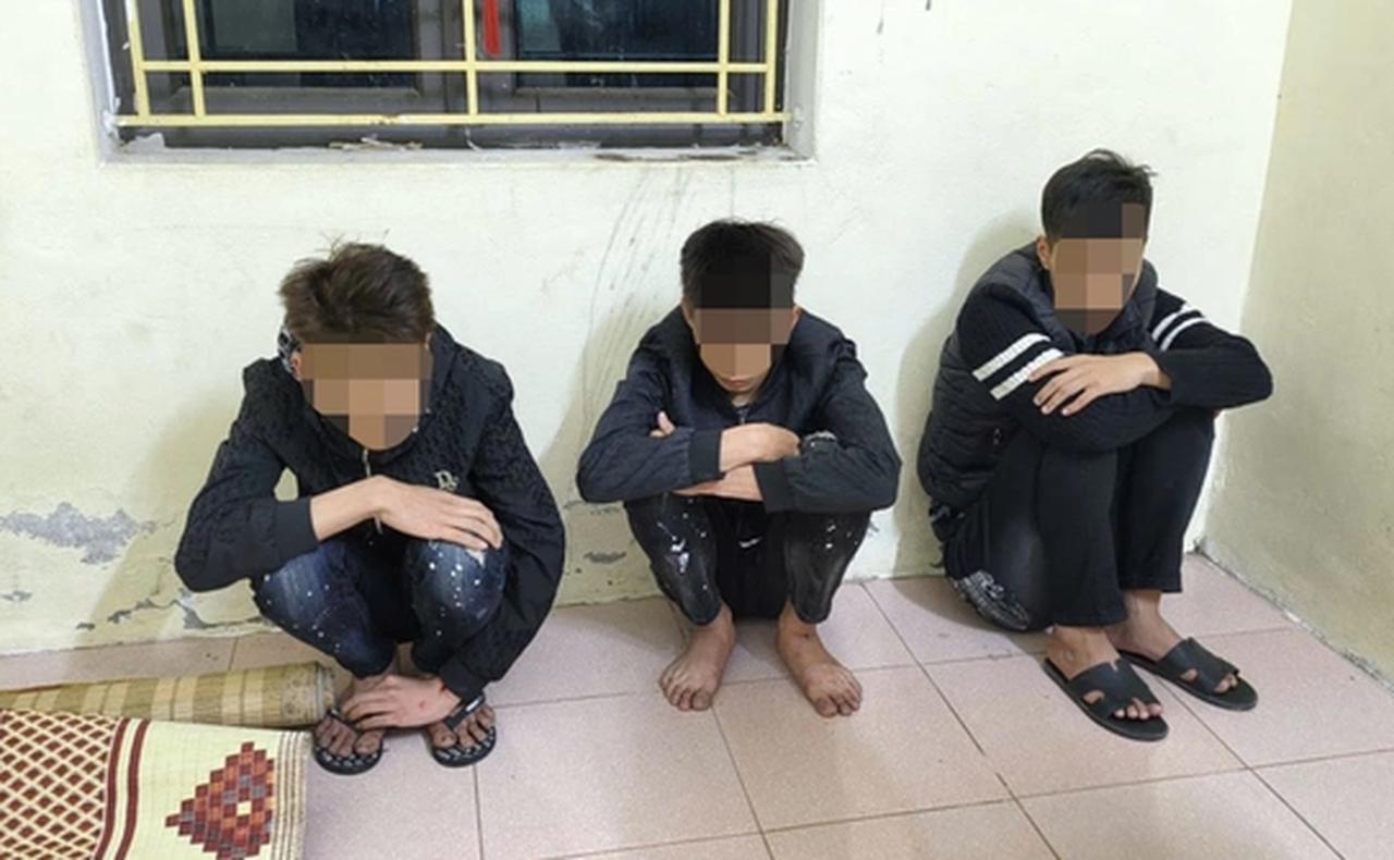 Khởi tố vụ quái xế lao thẳng vào rào chắn của Cảnh sát