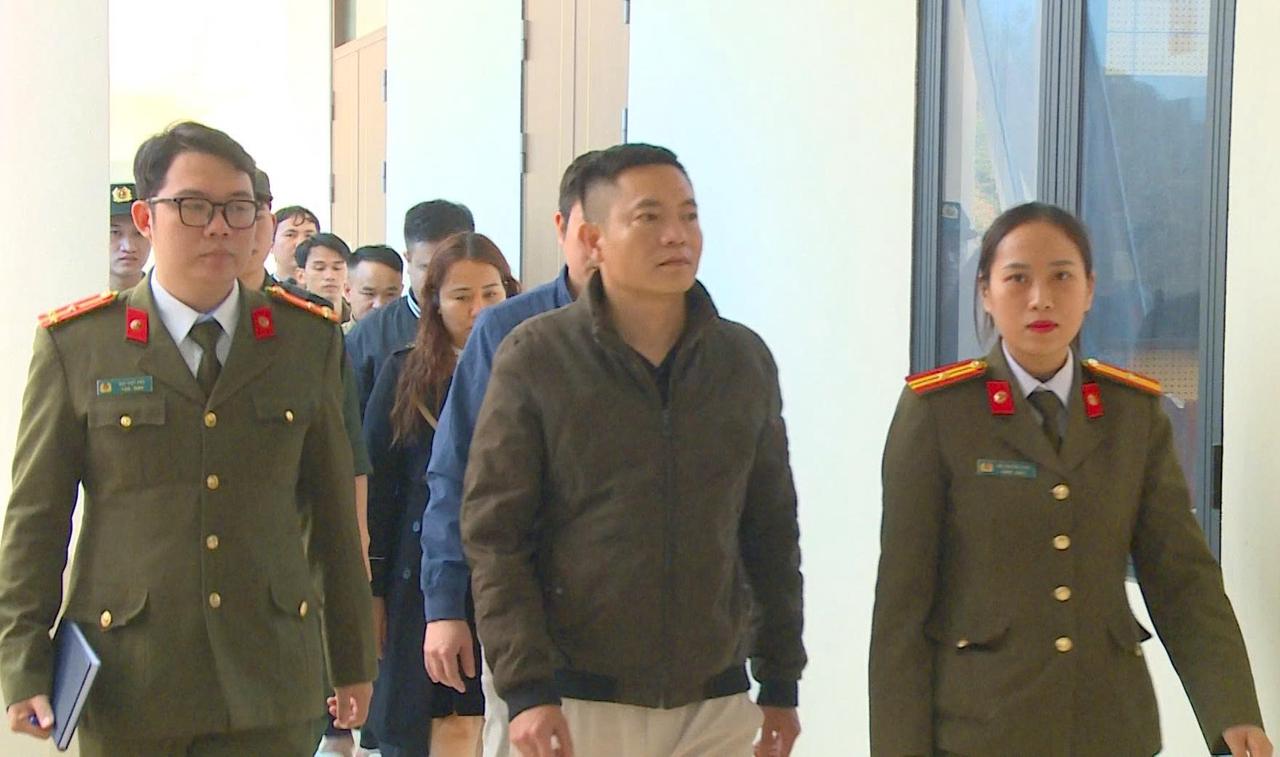 Đường dây sản xuất, bán thuốc xương khớp giả, thu lợi hơn 227 tỷ đồng