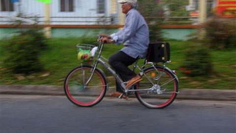 Những vòng xe đạp chở “ngày hội non sông”​