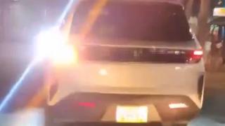 Xử phạt tài xế ô tô gắn thêm đèn chiếu sáng bên thành xe