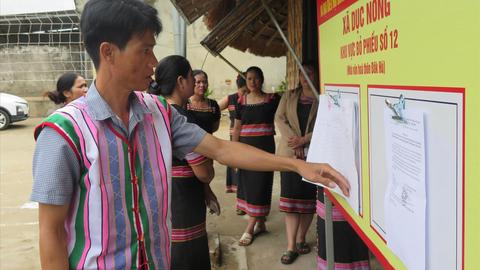 Tuyên truyền về bầu cử cho đồng bào các dân tộc thiểu số