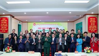 Tổng cục Chính trị QĐND gặp mặt đại biểu văn nghệ sĩ 