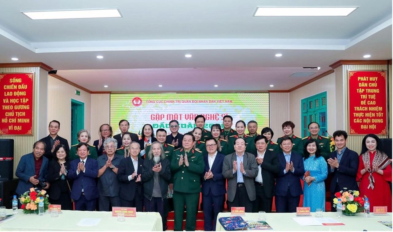 Tổng cục Chính trị QĐND gặp mặt đại biểu văn nghệ sĩ 