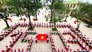 Rộn ràng không khí Ngày hội non sông